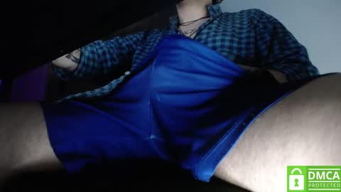 Snapshot of room_hot_x chatting on December 5, 10:33 am ken online show from December 5, 10:33 am