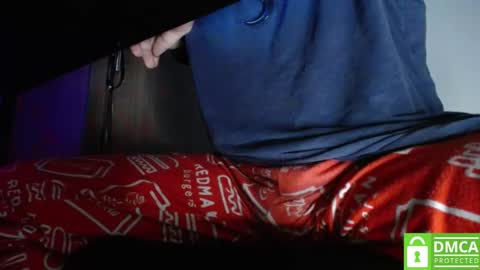 Snapshot of room_hot_x chatting on December 23, 9:18 pm ken online show from December 23, 9:18 pm