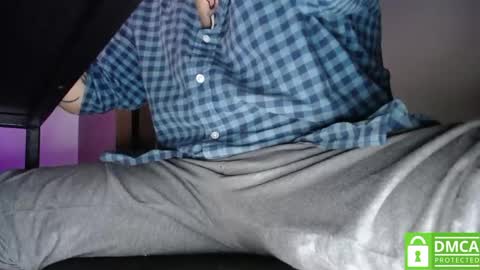 Snapshot of room_hot_x chatting on February 11, 7:59 pm ken online show from February 11, 7:59 pm