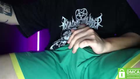 Snapshot of room_hot_x chatting on November 27, 6:04 am ken online show from November 27, 6:04 am