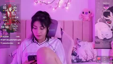 roose eva online show from July 28, 8:52 pm