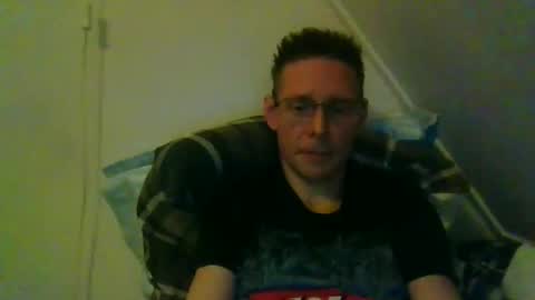 Snapshot of rororober chatting on April 20, 5:26 pm rororober online show from April 20, 5:26 pm