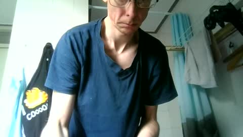 Snapshot of rororober chatting on July 23, 9:07 am rororober online show from July 23, 9:07 am