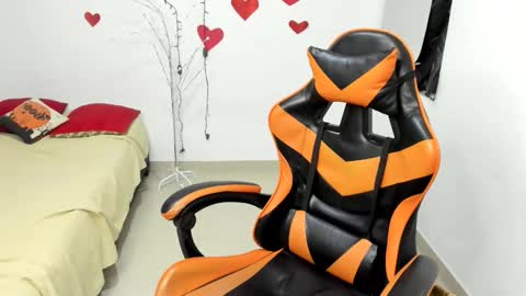 rory_peters_ online show from March 2, 8:04 pm