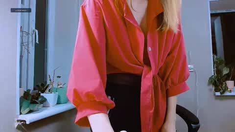 rosa843850 online show from March 15, 5:52 pm