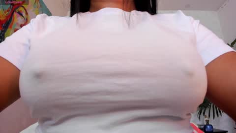 Snapshot of rosalia_04 chatting on December 27, 10:16 pm ROSALIA insta rosalia 10hoot online show from December 27, 10:16 pm