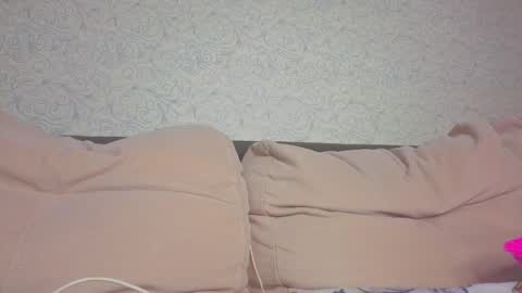 rosalina online show from March 25, 6:14 pm