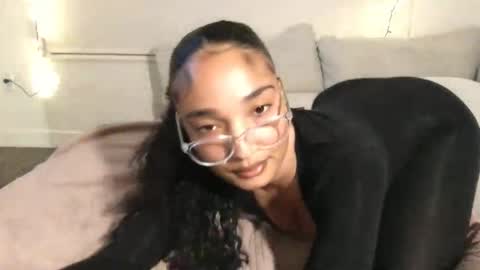 Rosalina online show from March 12, 5:46 am