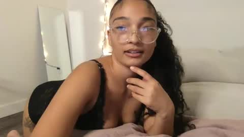 Rosalina online show from April 22, 4:37 am