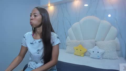 Snapshot of rosalinda_cortez chatting on December 3, 12:06 pm Rosalinda online show from December 3, 12:06 pm