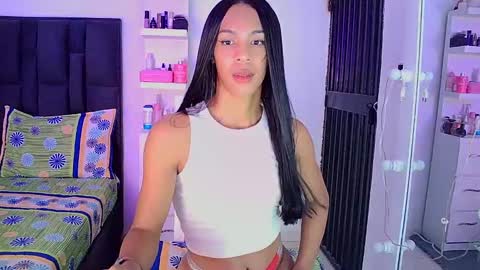 Snapshot of rosalindasexy chatting on December 5, 3:04 am Rosalinda online show from December 5, 3:04 am