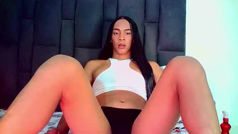 Snapshot of rosalindasexy chatting on October 2, 3:24 am Rosalinda online show from October 2, 3:24 am