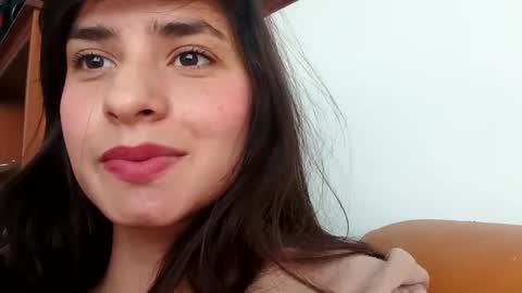 rosasvioletas online show from October 8, 5:43 pm