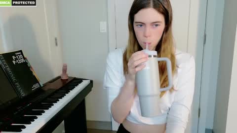 rose77782 online show from February 13, 6:16 pm