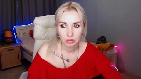 Snapshot of rose__shine chatting on December 3, 10:50 am rose  shine online show from December 3, 10:50 am