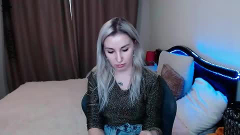 Snapshot of rose__shine chatting on December 25, 11:54 am rose  shine online show from December 25, 11:54 am