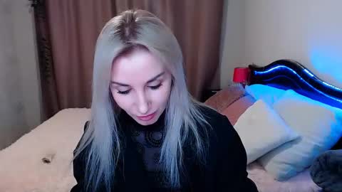 Snapshot of rose__shine chatting on January 16, 5:44 pm rose  shine online show from January 16, 5:44 pm