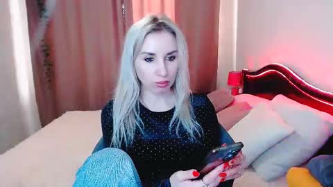 Snapshot of rose__shine chatting on January 28, 10:34 am rose  shine online show from January 28, 10:34 am