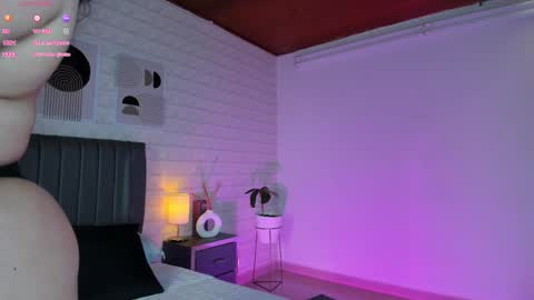 Snapshot of rose_barbara chatting on November 10, 12:04 pm Barbara rose online show from November 10, 12:04 pm