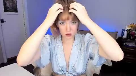 Snapshot of rose_brooks chatting on June 28, 8:04 pm Rose but u can call me princess online show from June 28, 8:04 pm
