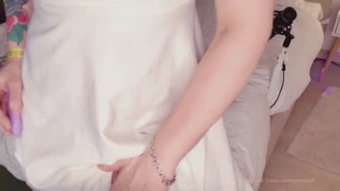 Rose    online show from January 3, 1:16 am