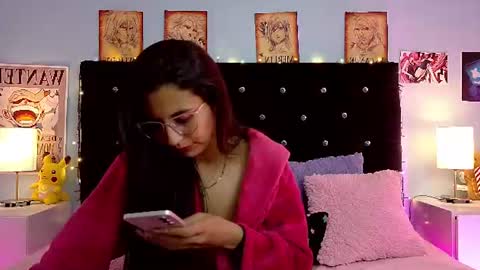 Snapshot of rose_smiley1 chatting on June 20, 5:54 am Rose online show from June 20, 5:54 am