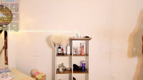 Snapshot of rose_sscott chatting on February 13, 2:20 pm Jhoan Alexis online show from February 13, 2:20 pm