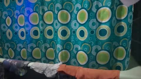 Snapshot of rosea_champagne chatting on October 3, 8:22 am Rose and the Collector online show from October 3, 8:22 am