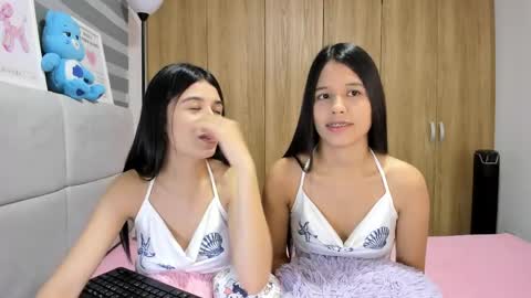 Rose y Miah online show from April 22, 2:36 am