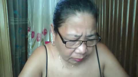 rosebelle66 online show from April 22, 6:38 am