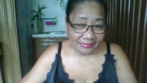 Snapshot of rosebelle66 chatting on May 21, 2:18 am rosebelle66 online show from May 21, 2:18 am
