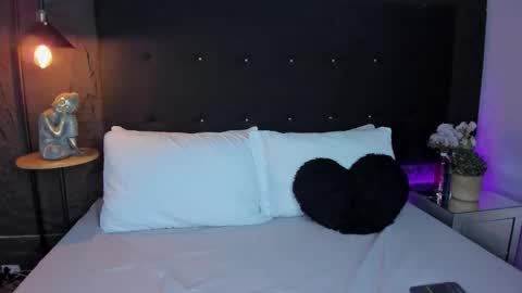 Rose  online show from November 28, 4:59 am