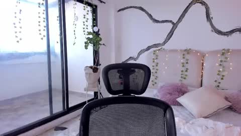 Rose online show from October 31, 2:07 pm