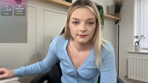 Snapshot of rosekate97 chatting on April 28, 9:25 am rose97 online show from April 28, 9:25 am
