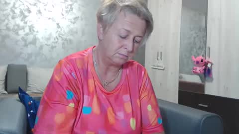 Lovepinklilly online show from February 20, 6:13 pm