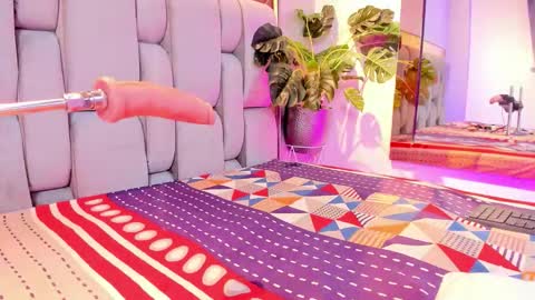 Rose online show from March 10, 5:34 am