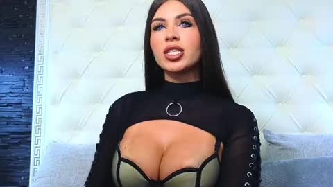 Gabriela online show from July 25, 3:48 am