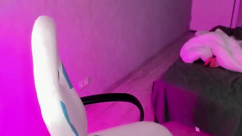 Snapshot of roshelle_xxx chatting on January 17, 8:44 pm Roshelle online show from January 17, 8:44 pm