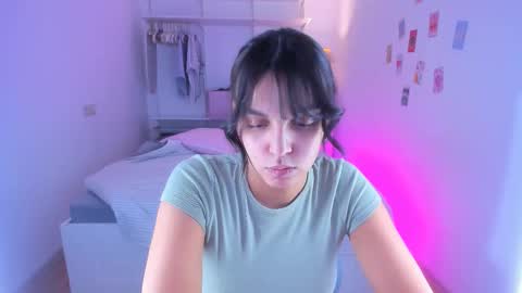 Snapshot of roshelle_xxx chatting on February 9, 2:50 pm Roshelle online show from February 9, 2:50 pm