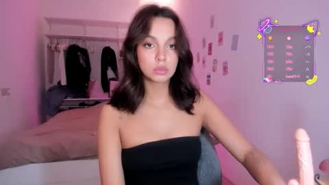 Snapshot of roshelle_xxx chatting on September 13, 3:17 am Roshelle online show from September 13, 3:17 am