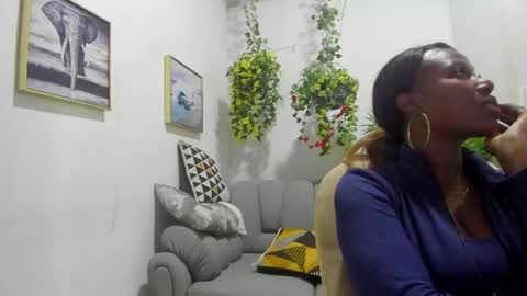 Snapshot of rosi_cooper chatting on May 1, 10:42 am rosi_cooper online show from May 1, 10:42 am