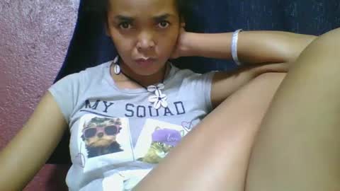 Snapshot of rosia685234 chatting on March 5, 7:27 pm rosia685234 online show from March 5, 7:27 pm