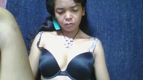 Snapshot of rosia685234 chatting on March 7, 4:35 am rosia685234 online show from March 7, 4:35 am