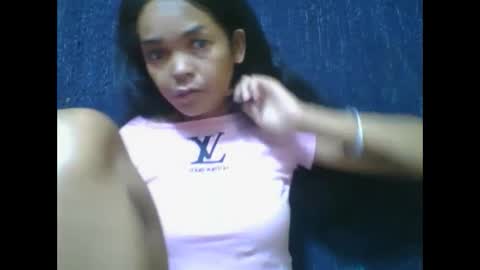 Snapshot of rosia685234 chatting on March 12, 3:02 am rosia685234 online show from March 12, 3:02 am