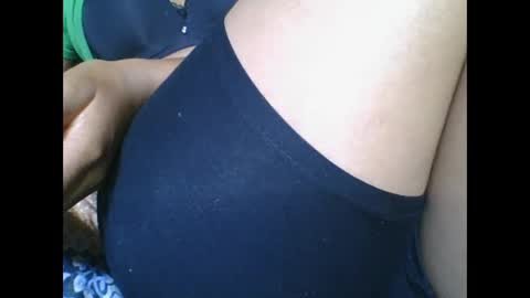 Snapshot of rosia685234 chatting on September 15, 7:36 pm rosia685234 online show from September 15, 7:36 pm