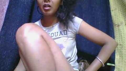 Snapshot of rosia685234 chatting on September 21, 7:43 am rosia685234 online show from September 21, 7:43 am