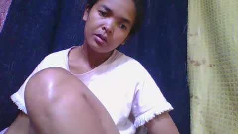 Snapshot of rosia685234 chatting on October 7, 5:37 am rosia685234 online show from October 7, 5:37 am