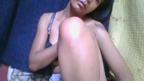 Snapshot of rosia685234 chatting on October 7, 5:43 pm rosia685234 online show from October 7, 5:43 pm