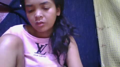 Snapshot of rosia685234 chatting on November 4, 5:28 am rosia685234 online show from November 4, 5:28 am