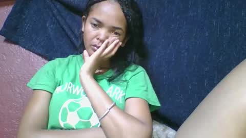 Snapshot of rosia685234 chatting on November 27, 3:08 am rosia685234 online show from November 27, 3:08 am